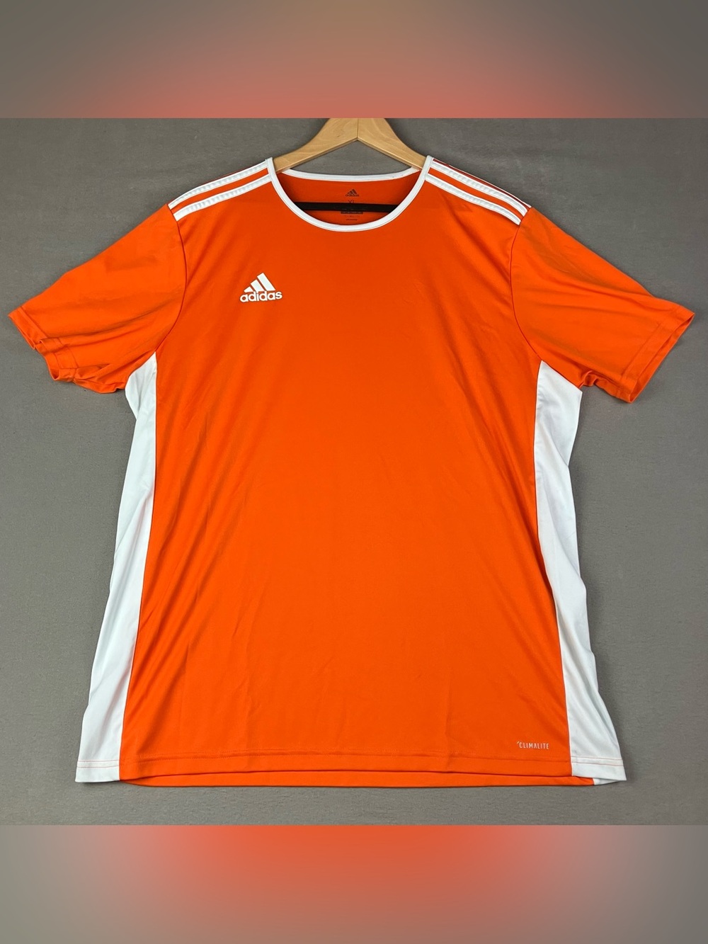 Adidas Climalite Men’s Size XL Athletic Running Shirt Orange & White Logo (Flaw)